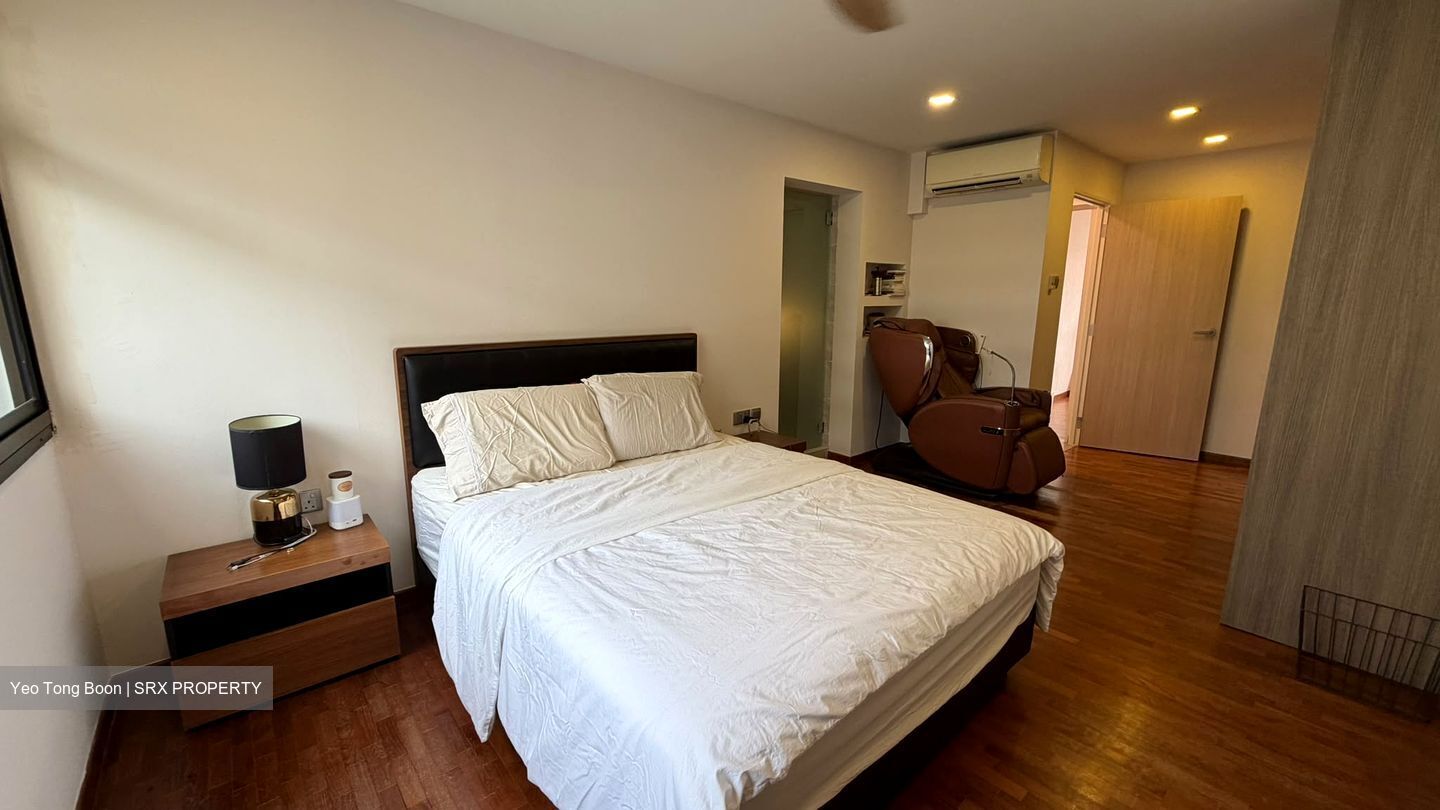 Blk 940 Hougang Street 92 (Hougang), HDB Executive #619010311